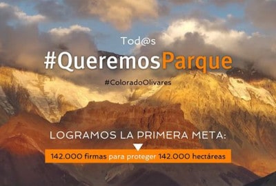 Una imagen de campaña que pide firmas para apoyar #QueremosParque, con un majestuoso telón de fondo montañoso.